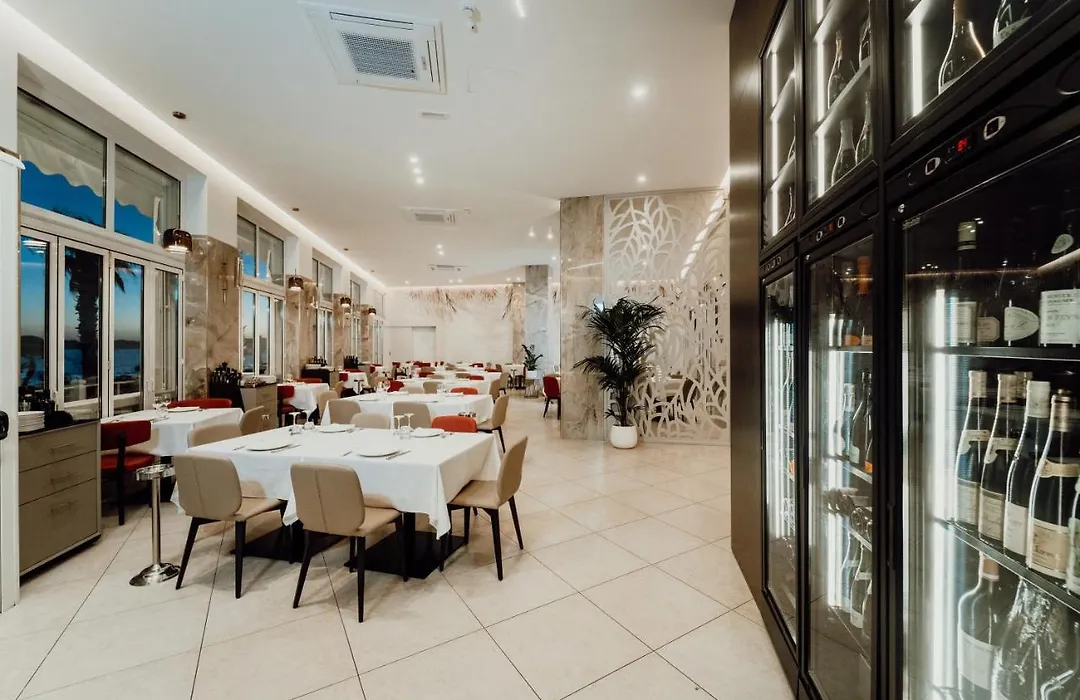 Hotel Falli-1
